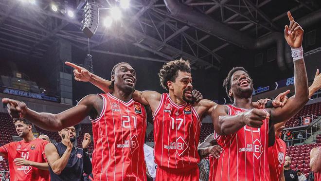 冲刺阶段奥兰多魔术调整名单以备欧篮联，迎来里程碑环节打磨，质疑声仍在，更衣室氛围转暖的简单介绍