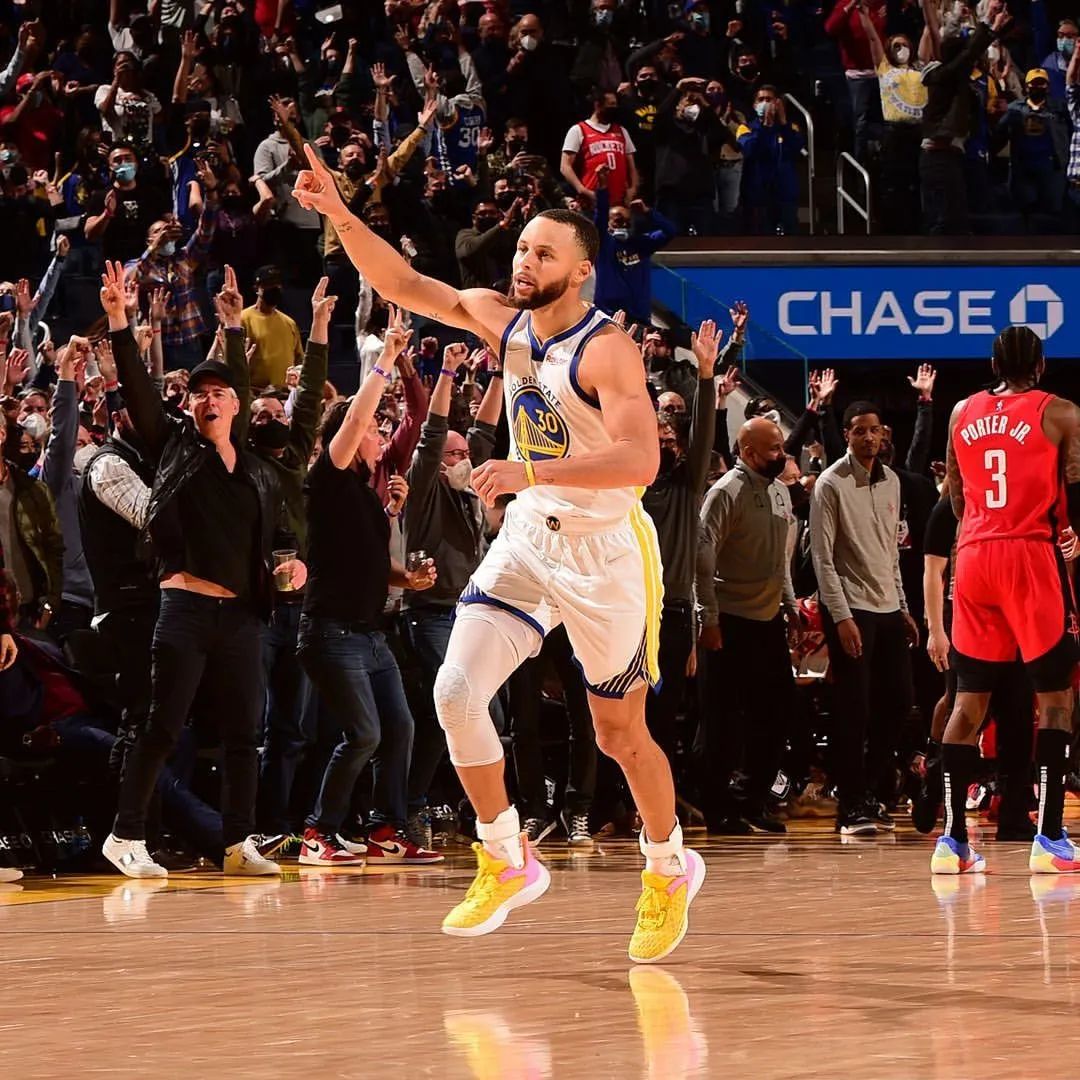 今晚中超传出新动向，印第安纳步行者绝杀压哨，管理层表态——更衣室稳定，年轻球员得到机会的简单介绍